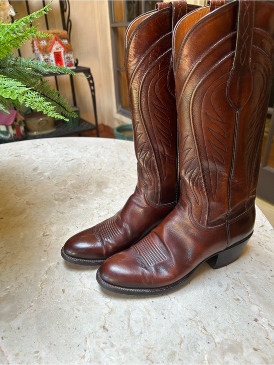 Lucchese Shoes - Women’s 1984 Classic Lucchese Cowboy Boots Size 8A